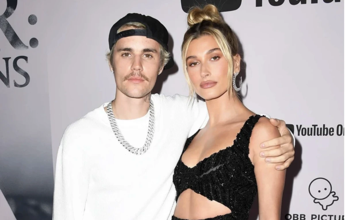 Hailey Bieber büyücü mü? Bakın çantasından ne çıktı!
