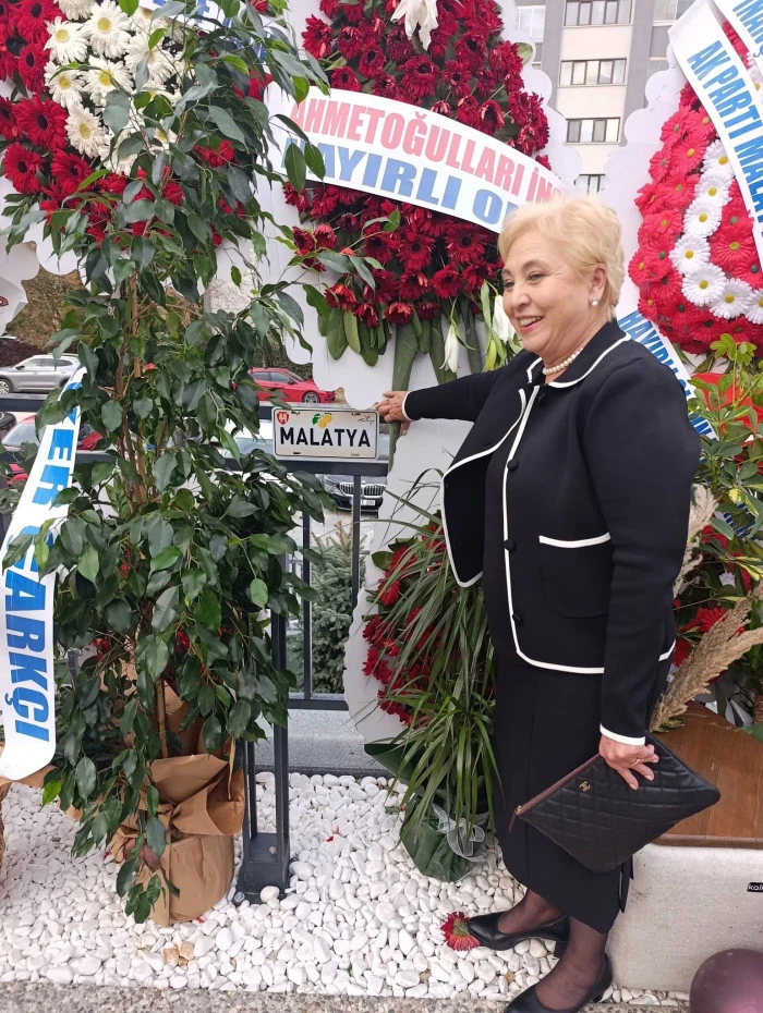 Makka Craft Kitchen Ankara Çankaya Açılışı: Ayşe Ece Budan’ın Yeni Girişimi Malatya Diasporasını Buluşturdu