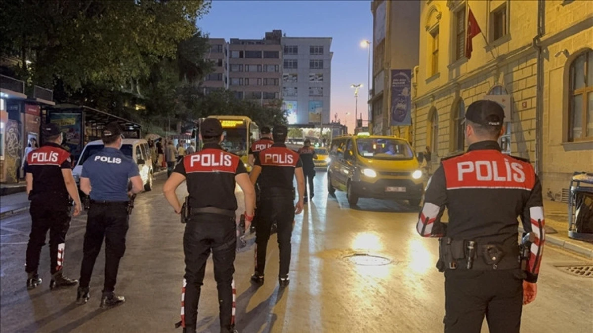 İstanbul helikopter destekli &lsquo;Huzur İstanbul' denetimi