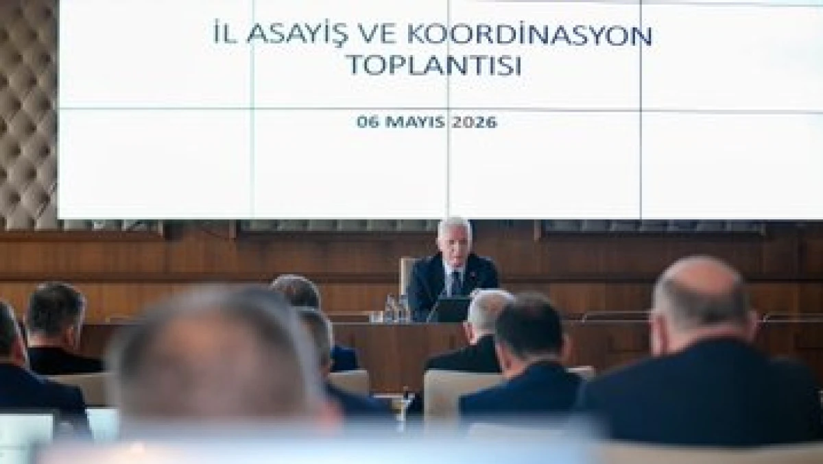 İstanbul Valisi Davut G&uuml;l Başkanlığında İl Asayiş Toplantısı Ger&ccedil;ekleştirildi