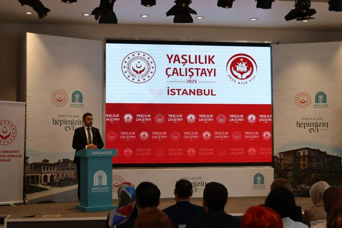 İstanbul’da Yaşlılık Çalıştayı Gerçekleştirildi: “Yaşlılarımızın Hayat Kalitesini Artırmaya Yönelik Yol Haritası Belirlendi”