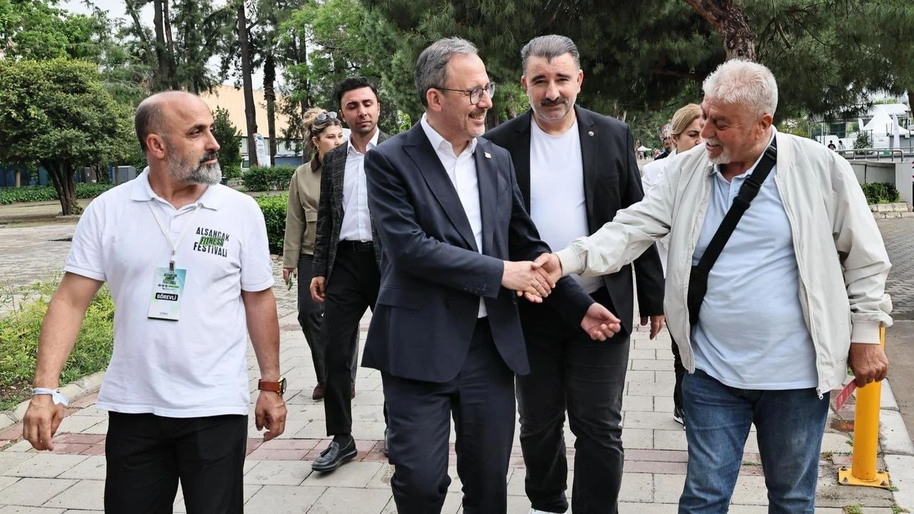 İZMİR K&Uuml;LT&Uuml;RPARK&rsquo;TA &lsquo;&rsquo;İZMİR ALSANCAK FITNESS FESTİVALİ&rsquo;&rsquo; YOĞUN KATILIMLA GER&Ccedil;EKLEŞTİ