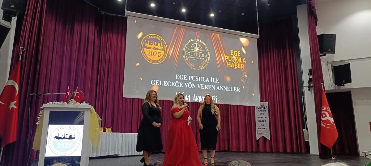 İzmir&rsquo;de Y&uuml;rekleri Isıtan Vefa: Geleceğe Y&ouml;n Veren Anneler &Ouml;d&uuml;llendirildi