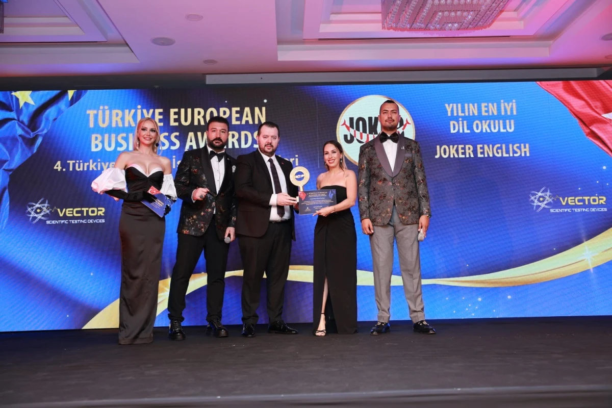 Joker English 3. Yılını Kutladı ve Uluslararası Ödülle Taçlandırıldı