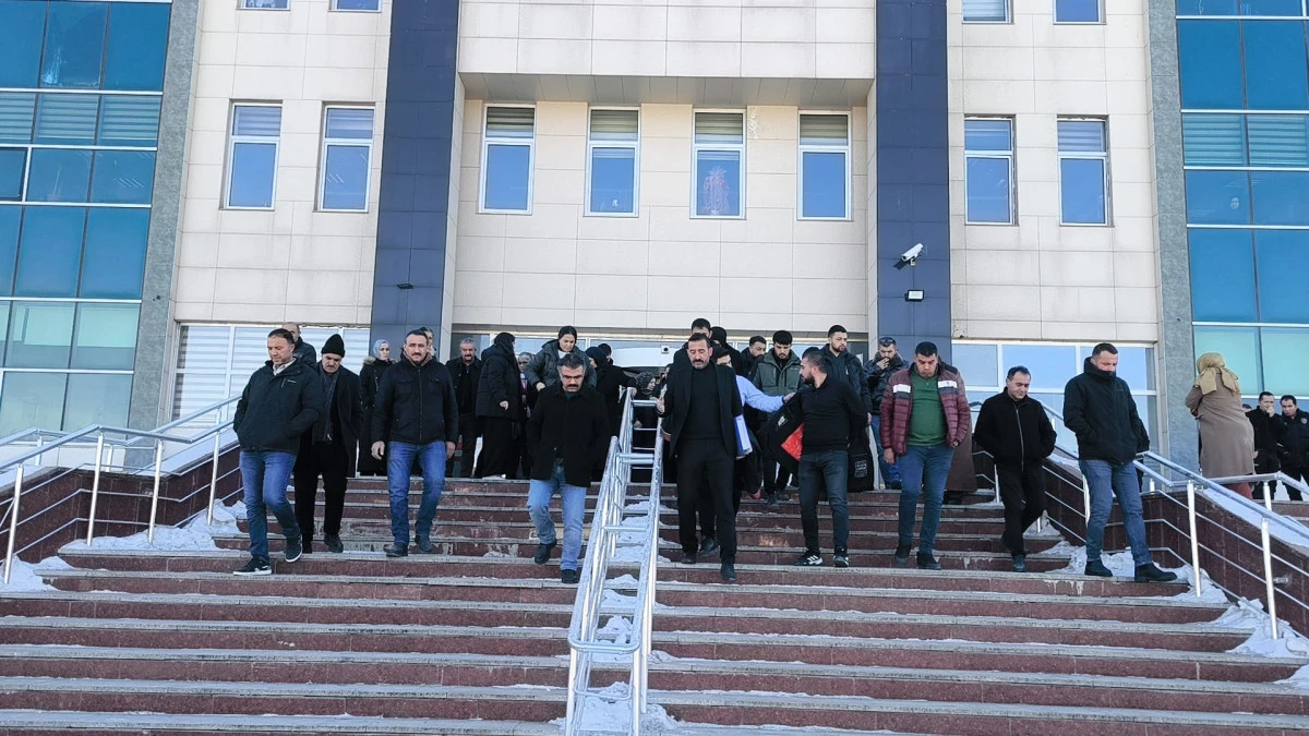 Kars&rsquo;ta Maganda Kurşunuyla &Ouml;len 6 Yaşındaki Muhammed Poyraz Erdağ&rsquo;ın Davasında Şok Tahliye Kararı: Aile Tepki G&ouml;sterdi