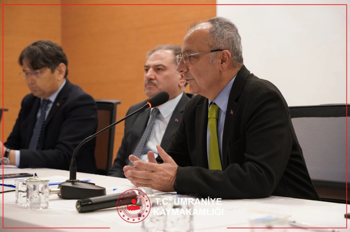 Kaymakam Y&uuml;ksel &Ccedil;elik Başkanlığında 2025-2026 Eğitim &Ouml;ğretim Yılı 2. D&ouml;nem Okul/Kurum M&uuml;d&uuml;rleri Toplantısı Ger&ccedil;ekleştirildi