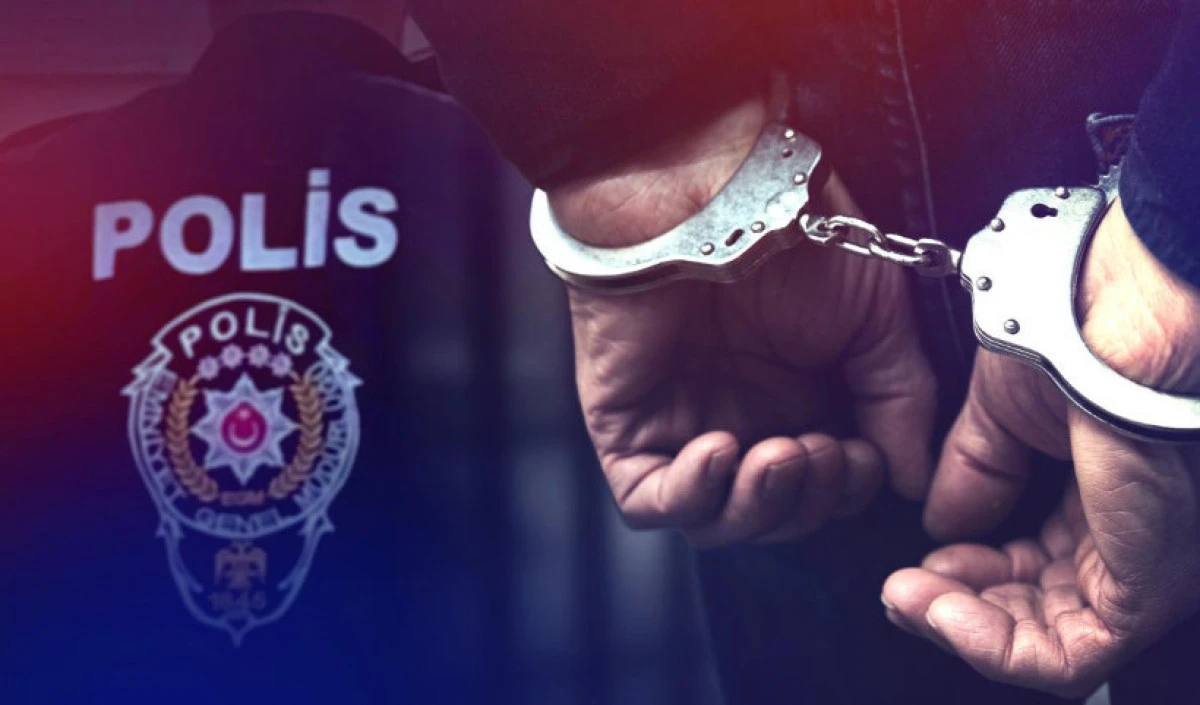 Manisa&rsquo;da &Ccedil;&ouml;pe bırakılan bebek &ouml;l&uuml;m&uuml;nde 2 g&ouml;zaltı