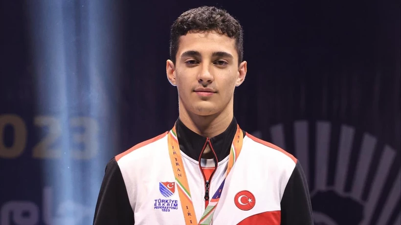 Milli eskrimci Furkan Yaman'dan altın madalya