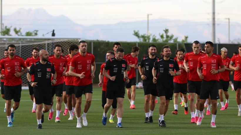 Milli Takımı'n Ma&ccedil;ları Ne Zaman, Saat Ka&ccedil;ta, Hangi Kanalda? Milliler Paraguay Ma&ccedil;ı Hazırlıklarına Başladı