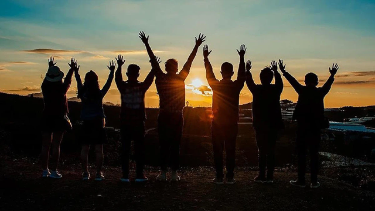 Nuşin KAZAK yazdı: Gen&ccedil;liği Su&ccedil;lamak mı, Sistemi Sorgulamak mı?