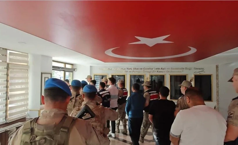 Organize su&ccedil; &ouml;rg&uuml;tlerine y&ouml;nelik operasyon 16 il'de 228 g&ouml;zaltı