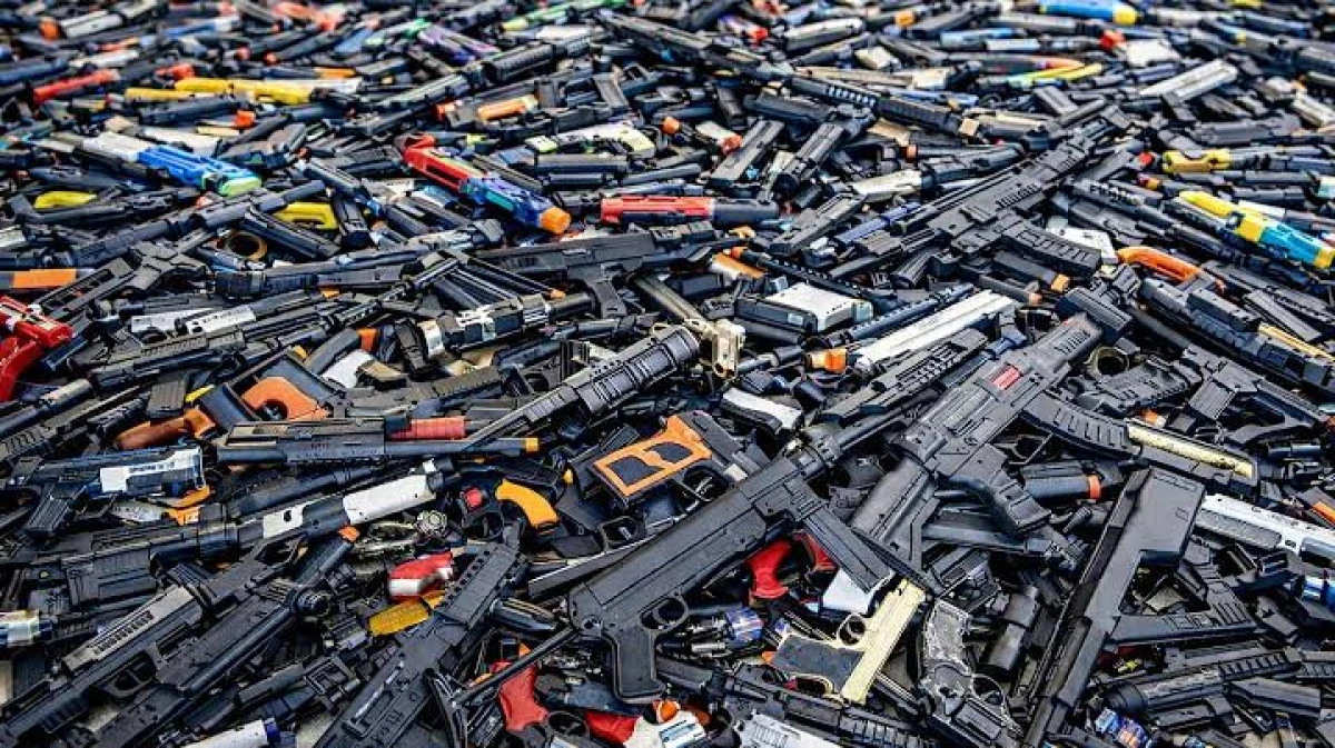 Oyuncak Silah Satışı Yasaklandı mı? Ticaret Bakanlığı Kararı ve Okul Saldırıları Sonrası G&uuml;ncel Durum