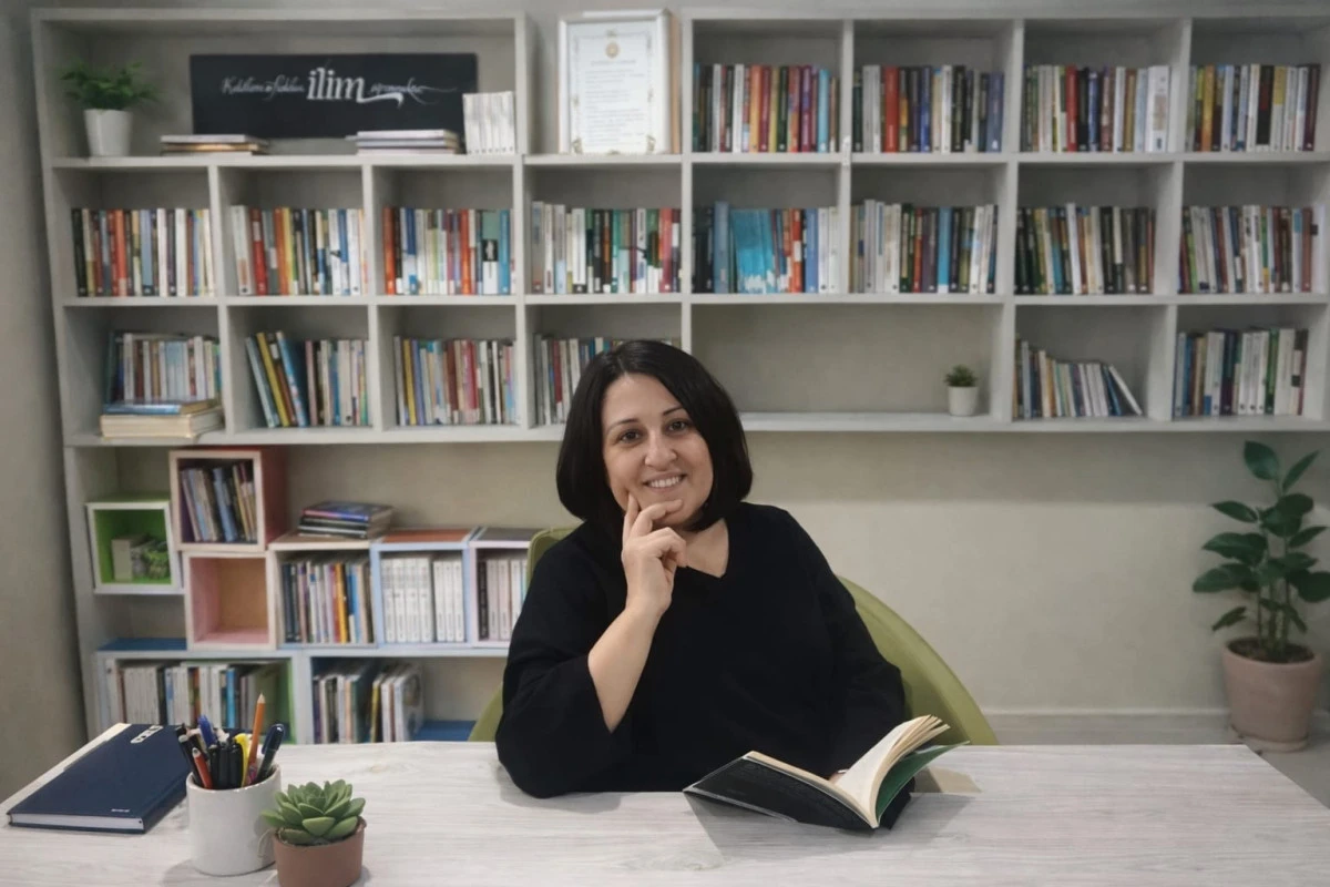 &Ouml;zg&uuml;r Akkuş​: Kadın Olmanın Coğrafyası