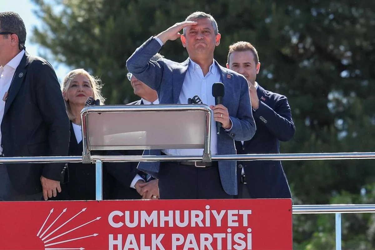 &Ouml;zg&uuml;r &Ouml;zel dahil 12 vekilin yeni dokunulmazlık dosyası Meclis'e sunuldu!