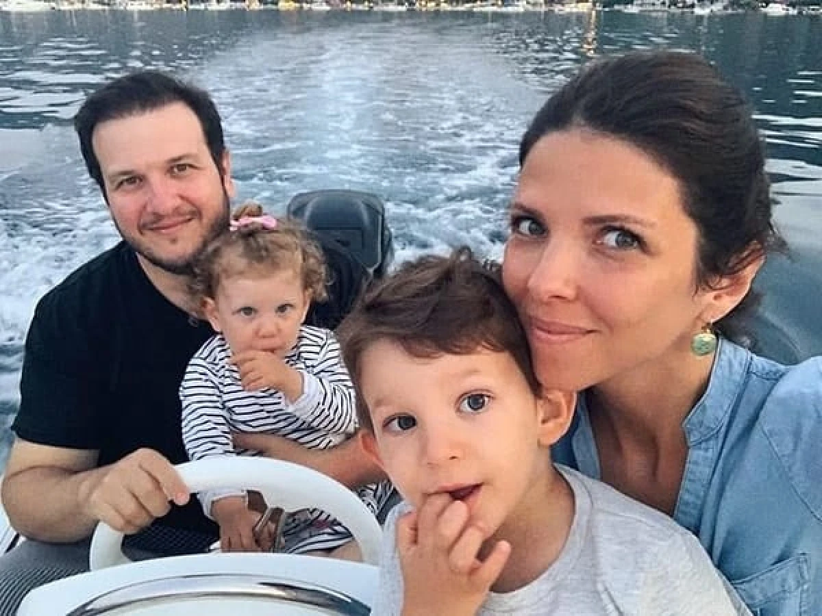 Şahan Gökbakar Londra’ya Taşındı mı? Ünlü Komedyenin İngiltere’ye Yerleşme İddialarının Gerçeği Ortaya Çıktı