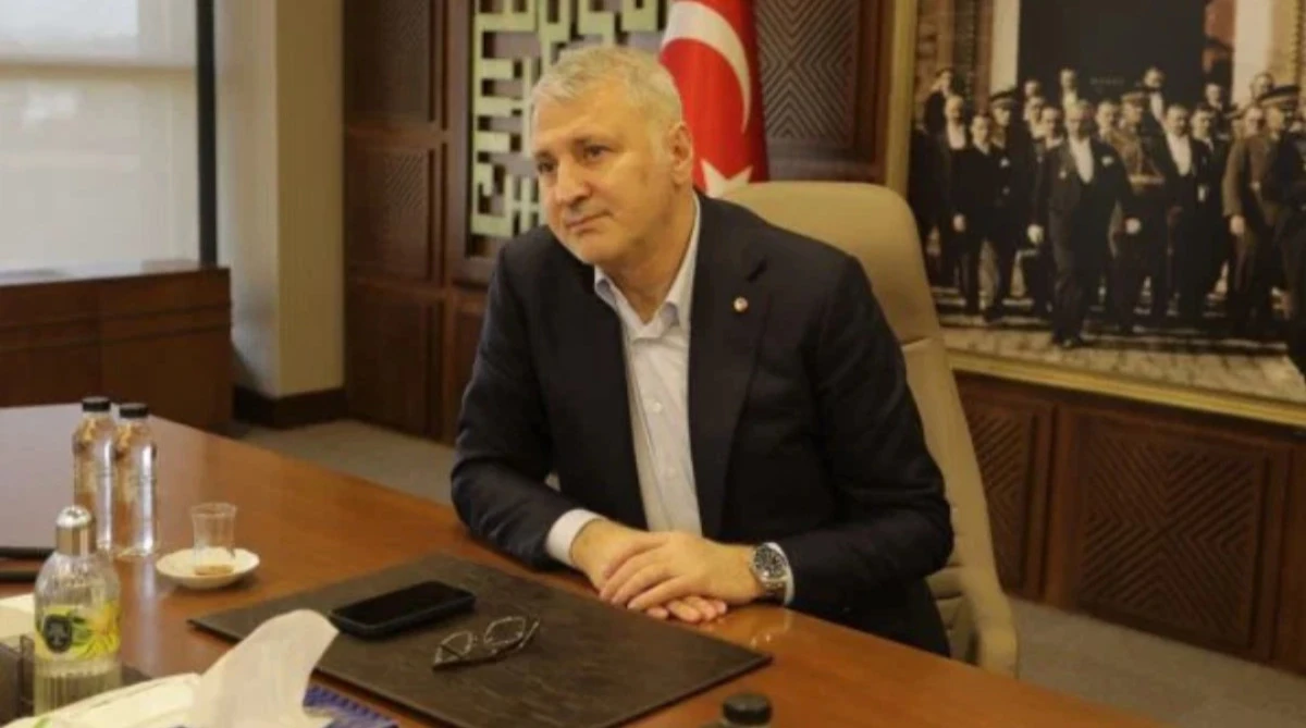 Sakarya sanayide vites y&uuml;kseltiyor! 5 yılda 800 yeni fabrika, 75 bin kişiye iş