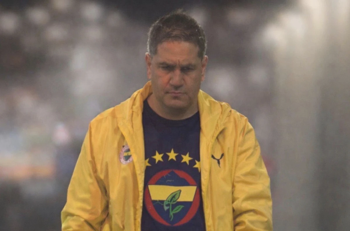 SARI LACİVERT ŞAMPİYON OLUR MU BİLMEM&hellip; AMA 12 NUMARA KESİN BU SENENİN ŞAMPİYONU OLDU