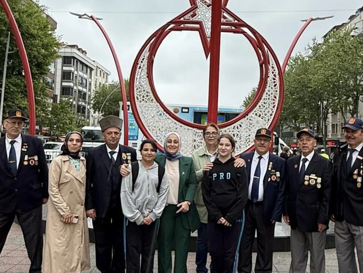 Sultangazi&rsquo;de &ldquo;Dededen Toruna Aile Y&uuml;r&uuml;y&uuml;ş&uuml;&rdquo;: Milli Aile Haftası Buluşması