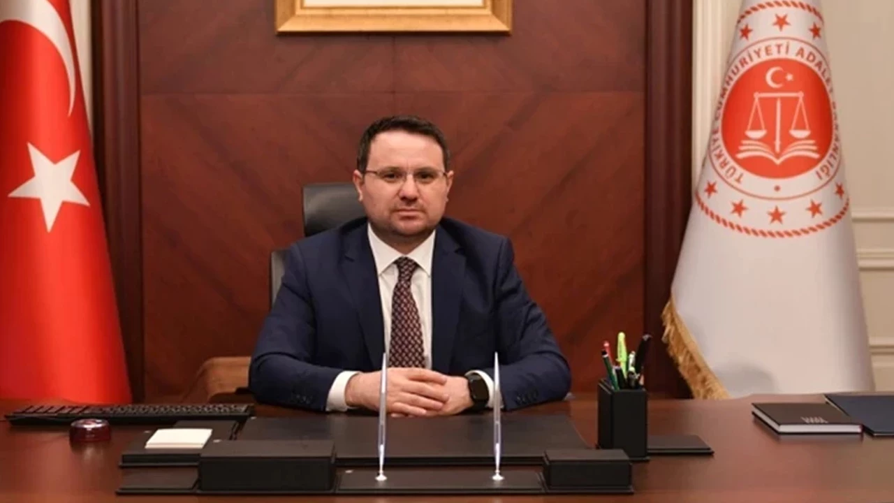 T&uuml;rkiye'de Kimliksiz Sosyal Medya Girişi Yapılamayacak: B&uuml;y&uuml;k Değişim Geliyor!