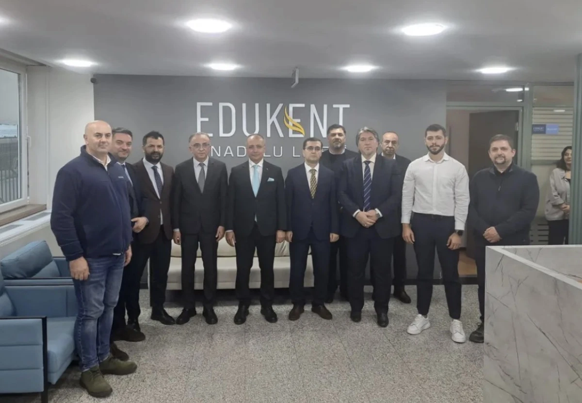 Ümraniye Kaymakamı Yüksel Çelik Edukent Koleji Ziyaretinde Eğitim Geleceğini Şekillendirdi