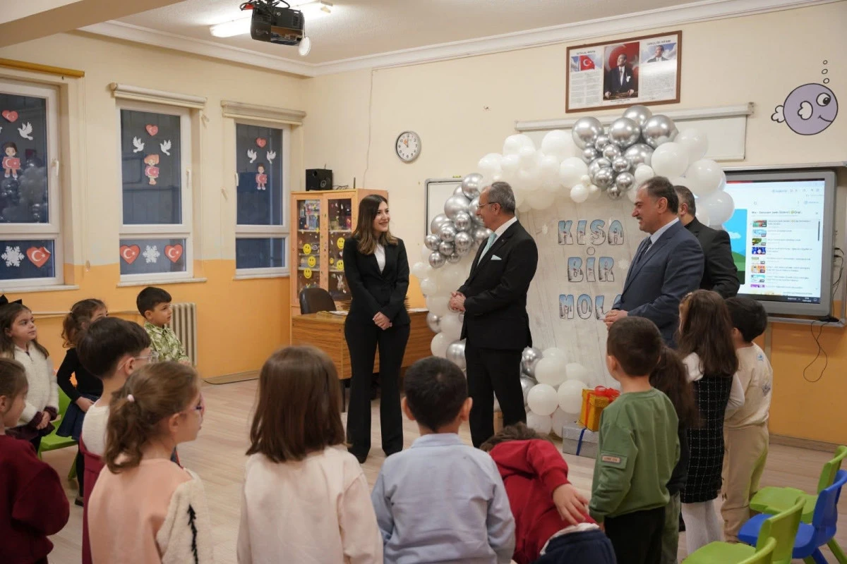 &Uuml;mraniye Kaymakamı Y&uuml;ksel &Ccedil;elik&rsquo;in Eğitim ve Toplum Atağı: Karne Sevinci, Cenaze Namazı ve Kandil Programları