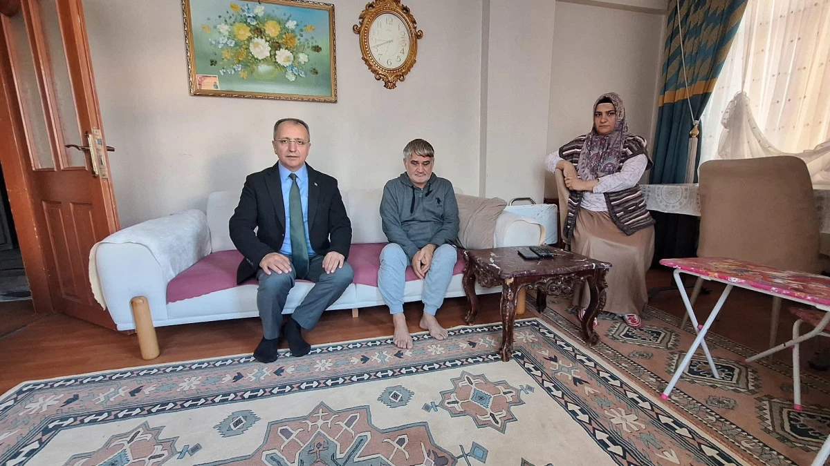 Ümraniye Kaymakamı Yüksel Çelik’ten 3 Aralık Dünya Engelliler Günü’nde Duygusal Ev Ziyaretleri: Ailelere Destek Vurgusu