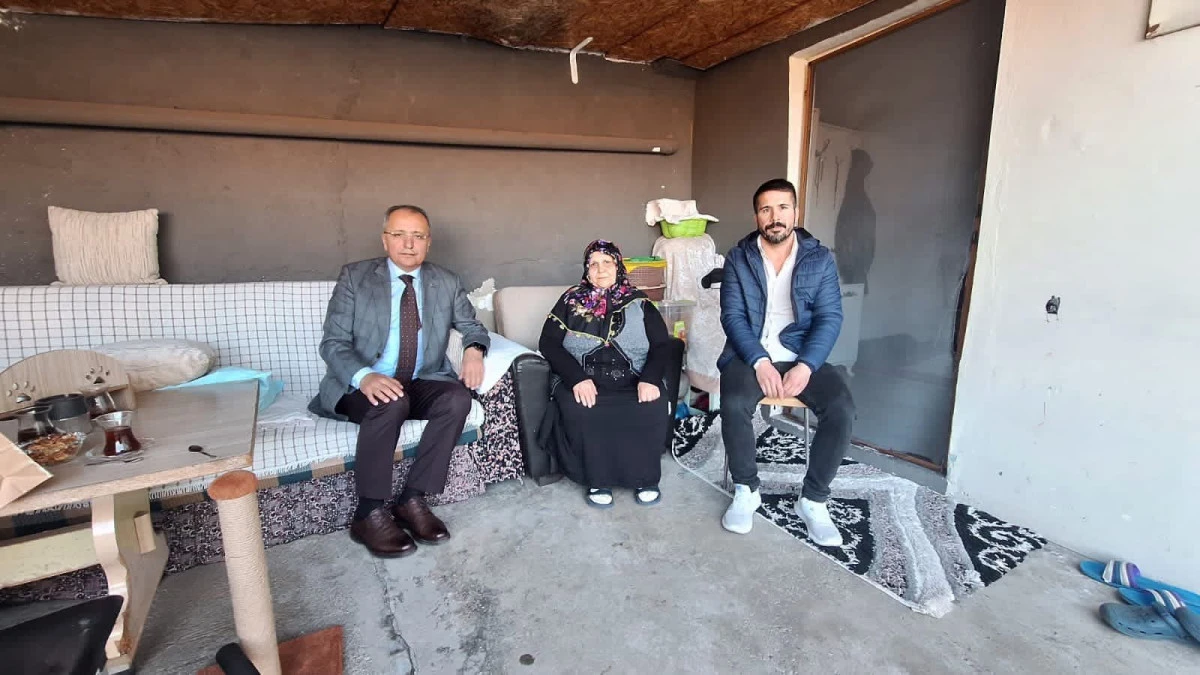 Ümraniye Kaymakamı Yüksel Çelik’ten Anlamlı Ziyaret: Şehit Sadık Salik Ailesi ve 15 Temmuz Gazisi Turan Tekke’ye Duygusal Buluşma