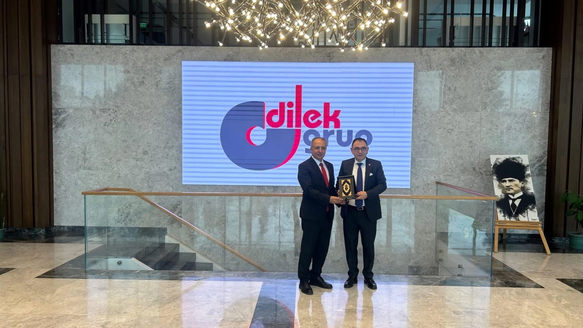 Ümraniye Kaymakamı Yüksel Çelik'ten Dilek Grup Başkanı Murat Kılıç'a Anlamlı Ziyaret: Yerel İşbirliği Güçleniyor