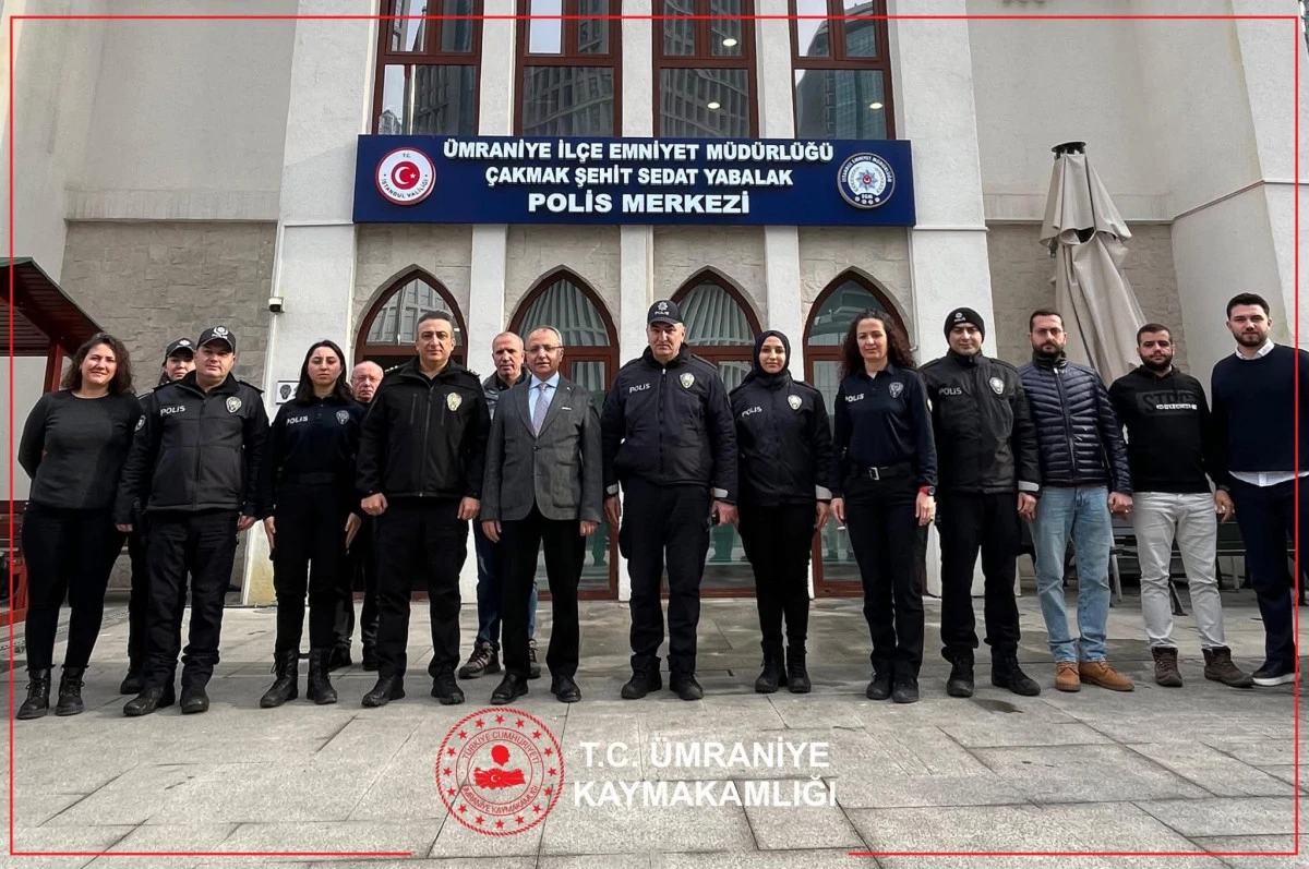 &Uuml;mraniye Kaymakamı Y&uuml;ksel &Ccedil;elik&rsquo;ten Polis Teşekk&uuml;r Ziyareti: &Ccedil;akmak Şehit Sedat Yabalak Polis Merkezi&rsquo;nde Personelle Buluştu!