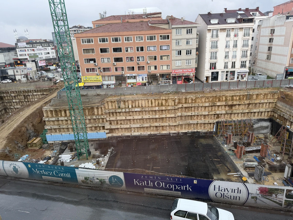&Uuml;mraniye Son Durak Katlı Otopark ve Meydan Projesi Hızla İlerliyor: B&ouml;lgeye Yeni Soluk!