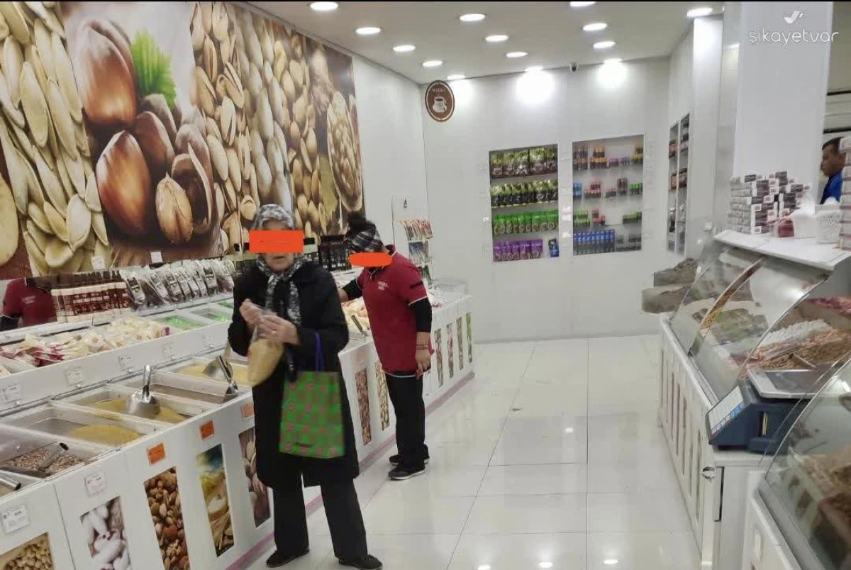&Uuml;nl&uuml; Sirke Markasında &lsquo;Boya&rsquo; &Ccedil;ıktı! Makbul&rsquo;de Gıda Boyası