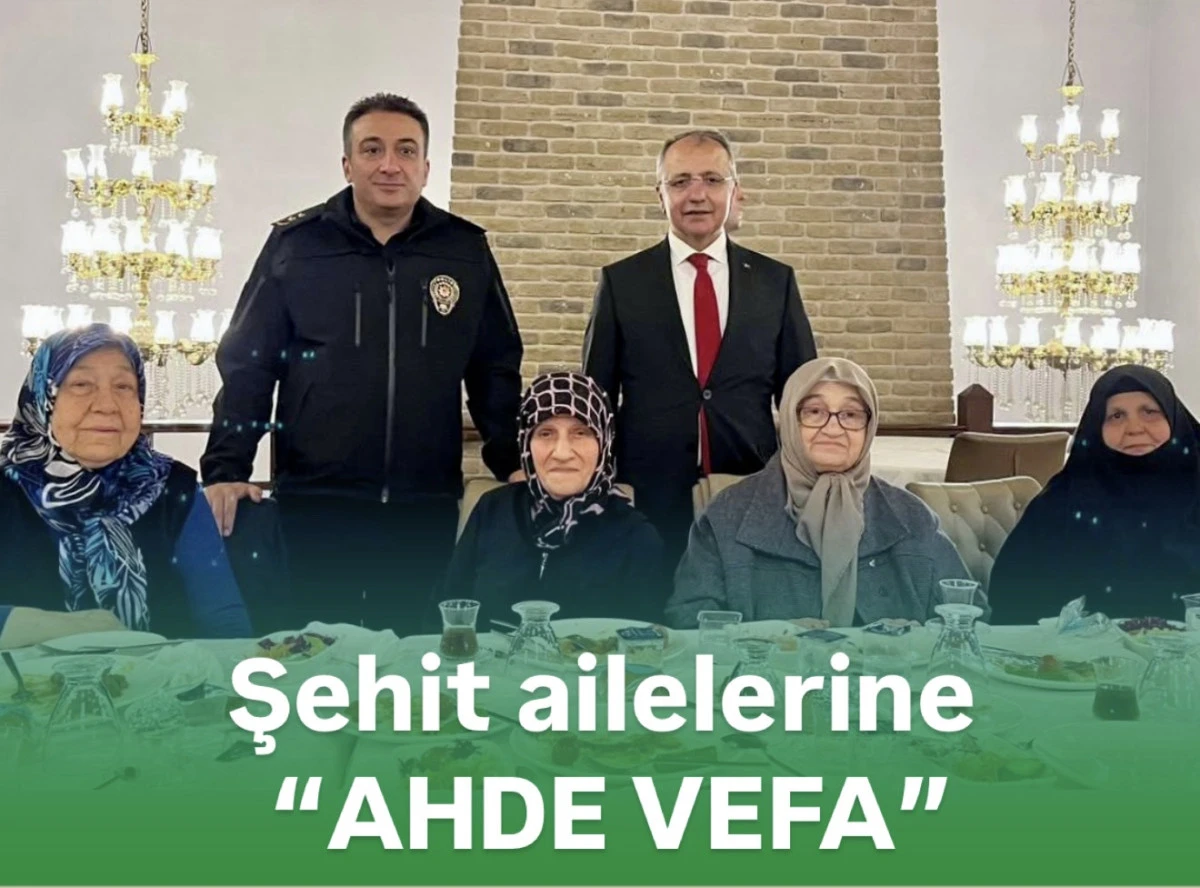 Y&uuml;ksel &Ccedil;elik Şehit Aileleriyle Duygusal Yemekte Buluştu: Adnan Ayhan Ev Sahipliğinde